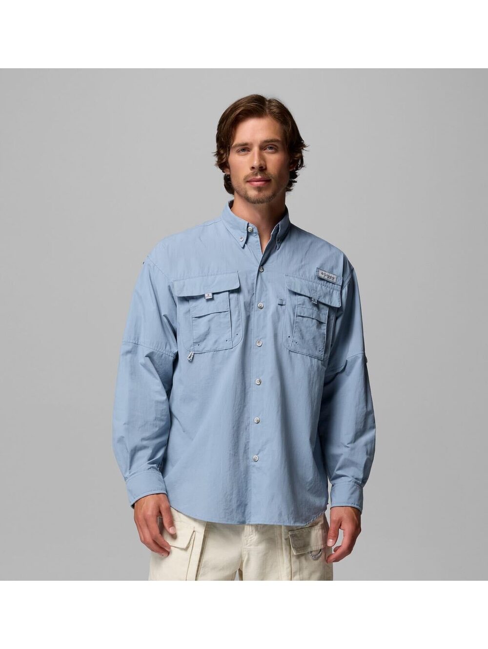 Columbia Men's Long Sleeve Light Blue Button-Up Outdoor Shirt with Multiple Pock